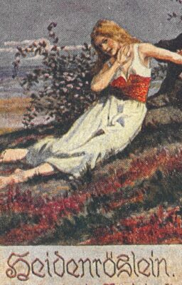 Eine Frau auf einer Heide, seitlich lehnend. Sie hebt abwehrend die Hand.